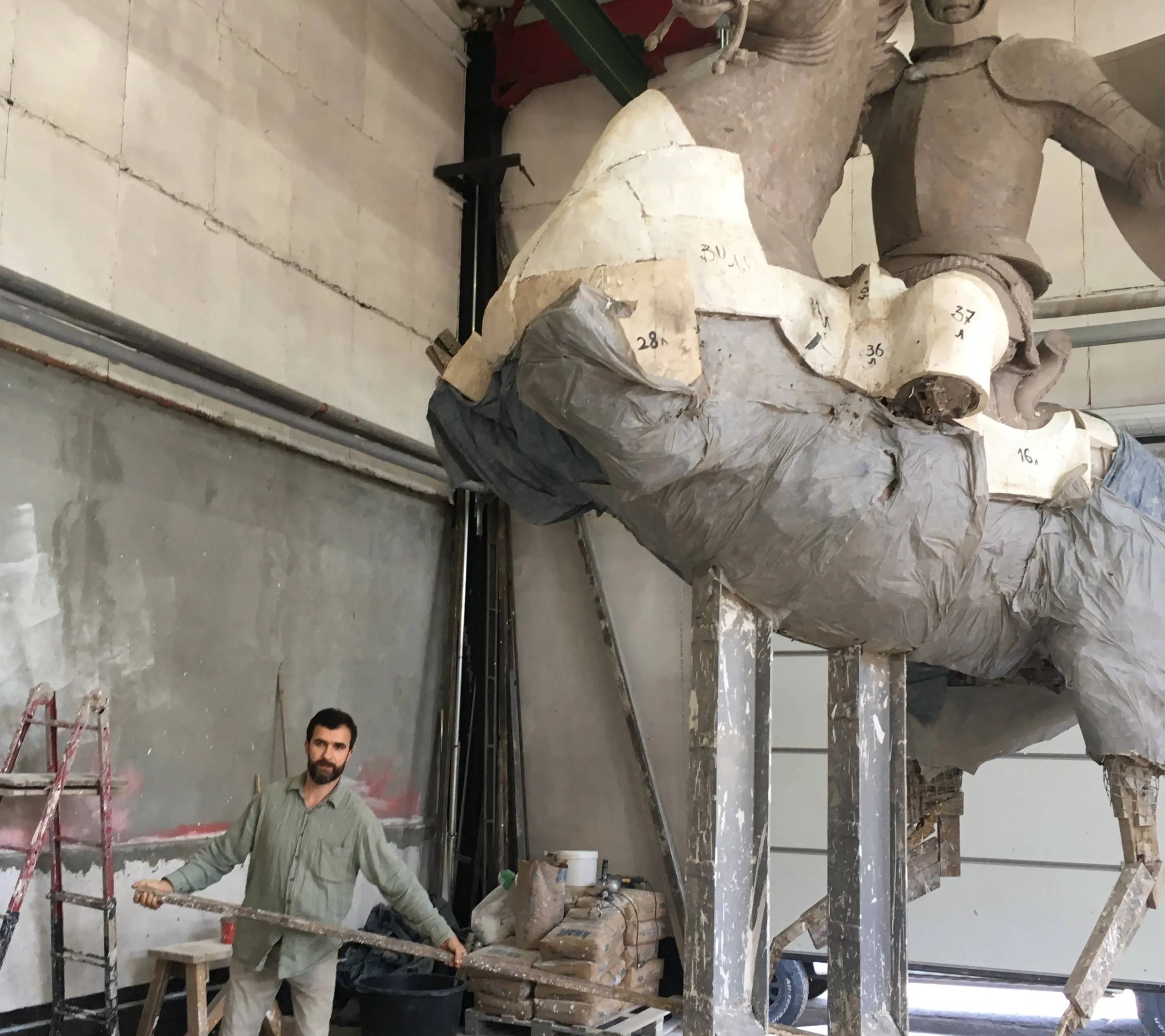 Už įspūdingo kūrinio Kauno senamiestyje slypi įdomi istorija