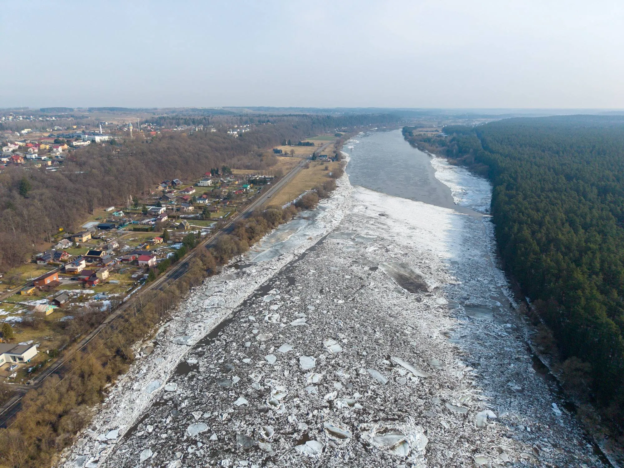 Ledonešis Neryje ties Lapėmis