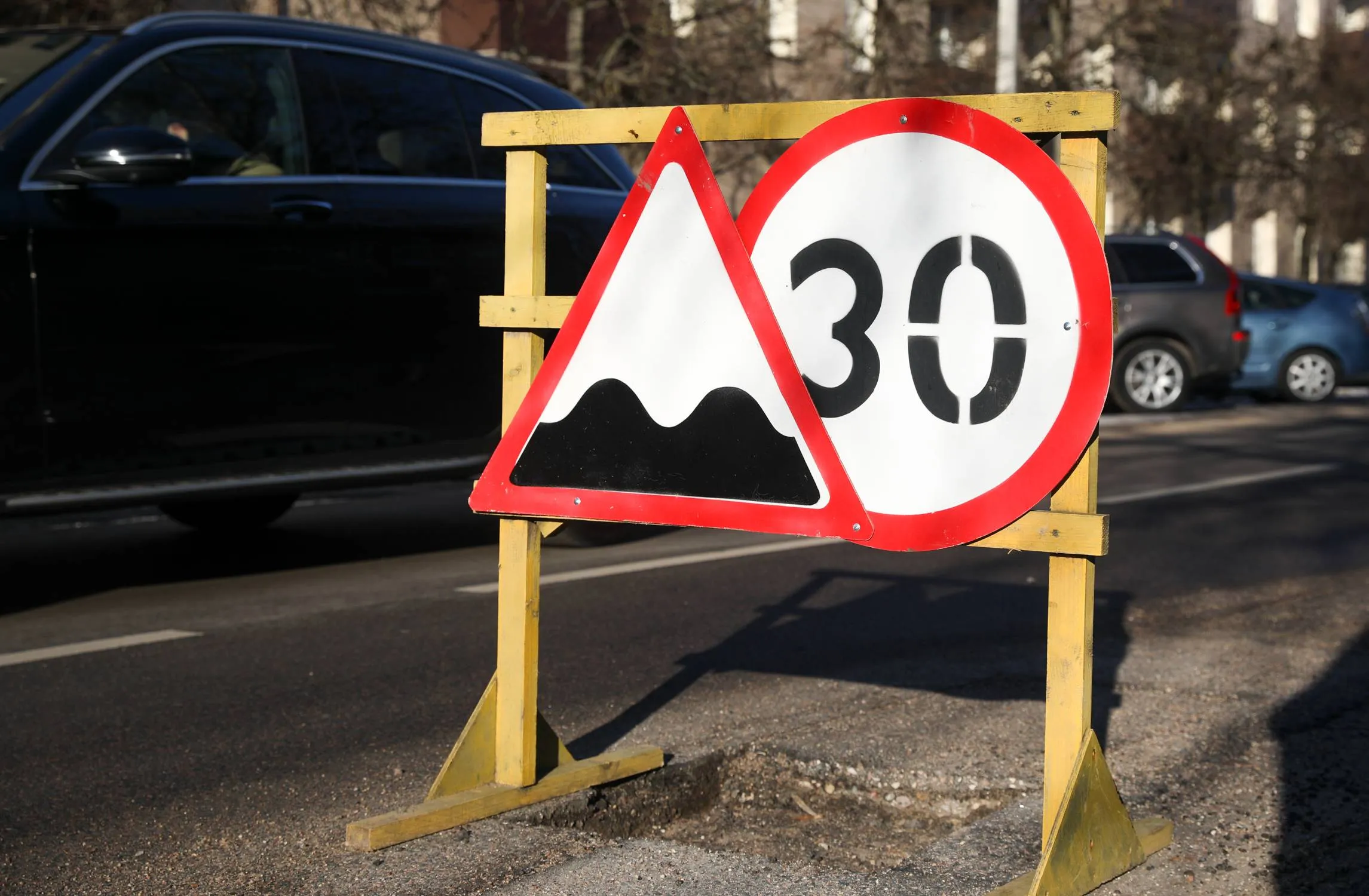 Duobė gatvėje / M. Morkevičiaus / ELTA nuotr.