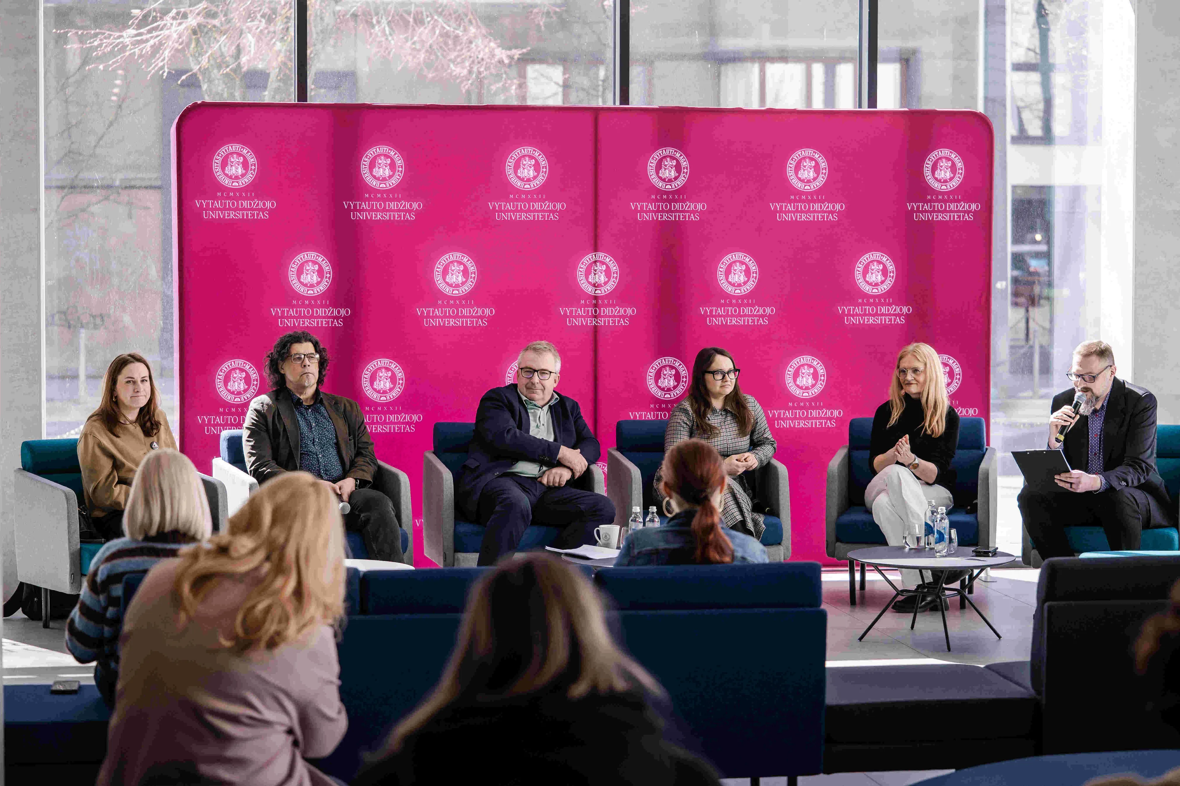 Ekspertinė diskusija „LRT ateitis: kaip apsaugoti visuomeninį transliuotoją nuo politinės įtakos?“