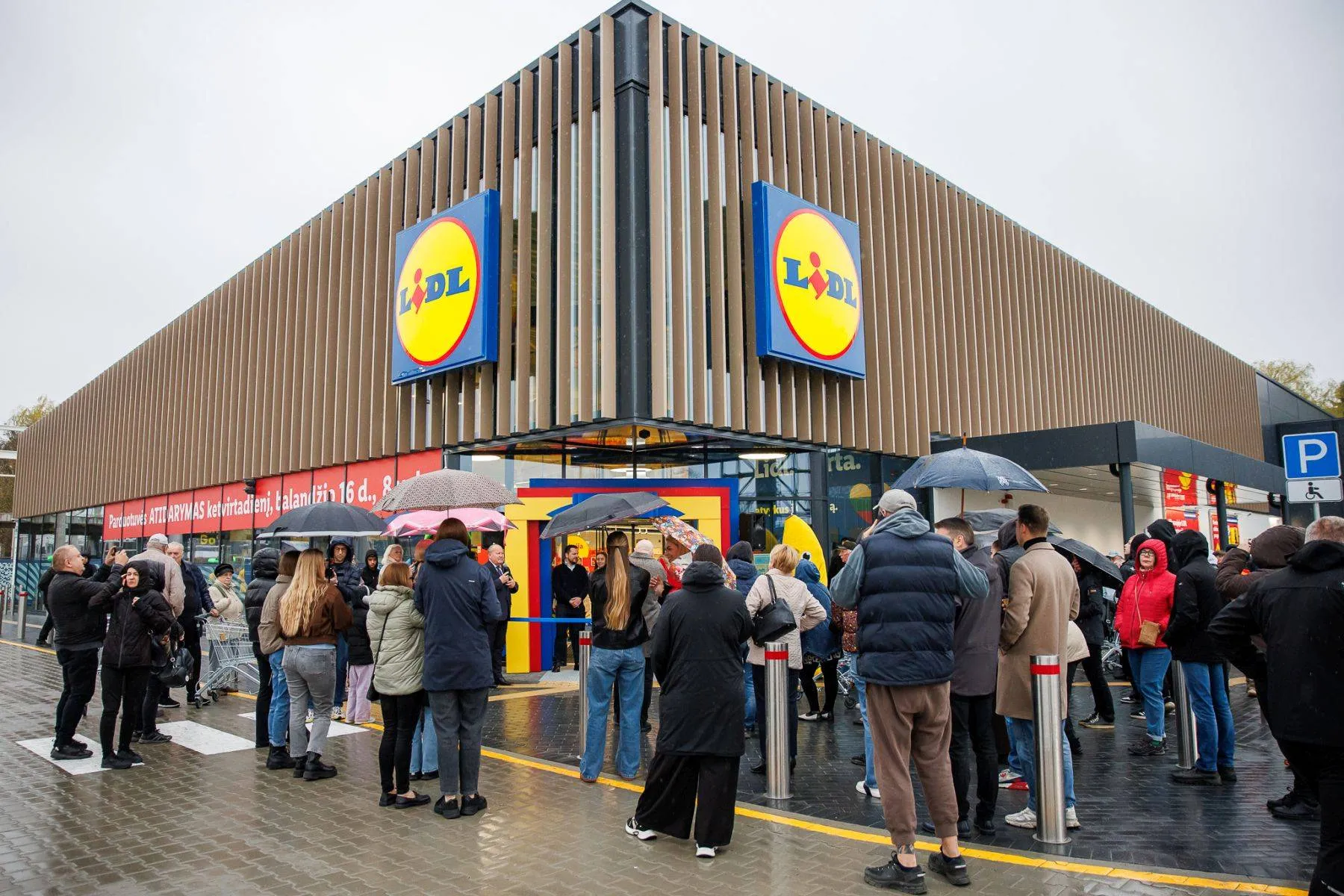 „Lidl“ atidarė naują parduotuvę Garliavoje