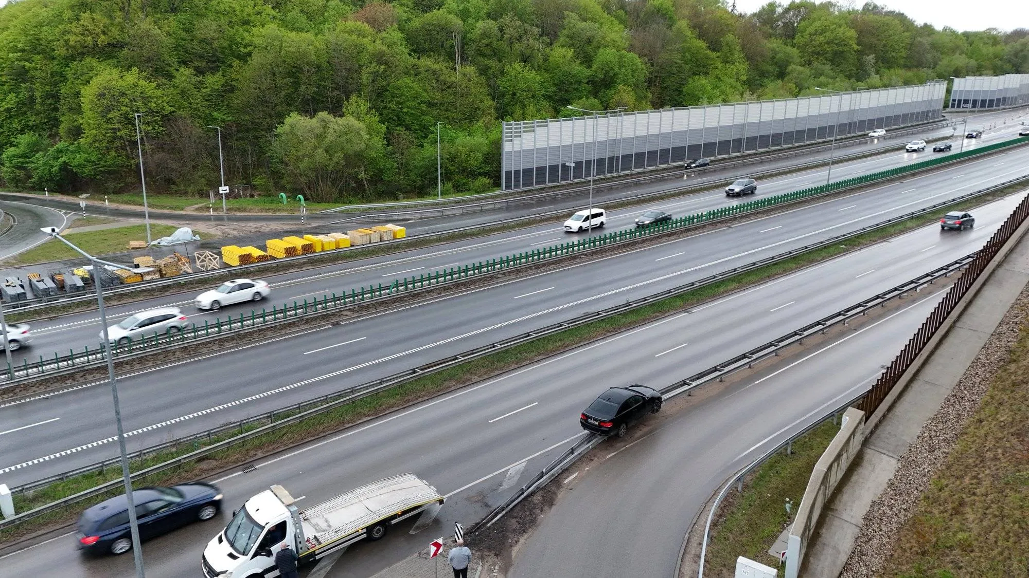 Nesėkmingas BMW įvykis ant Kleboniškio (A. Meškinio) tilto