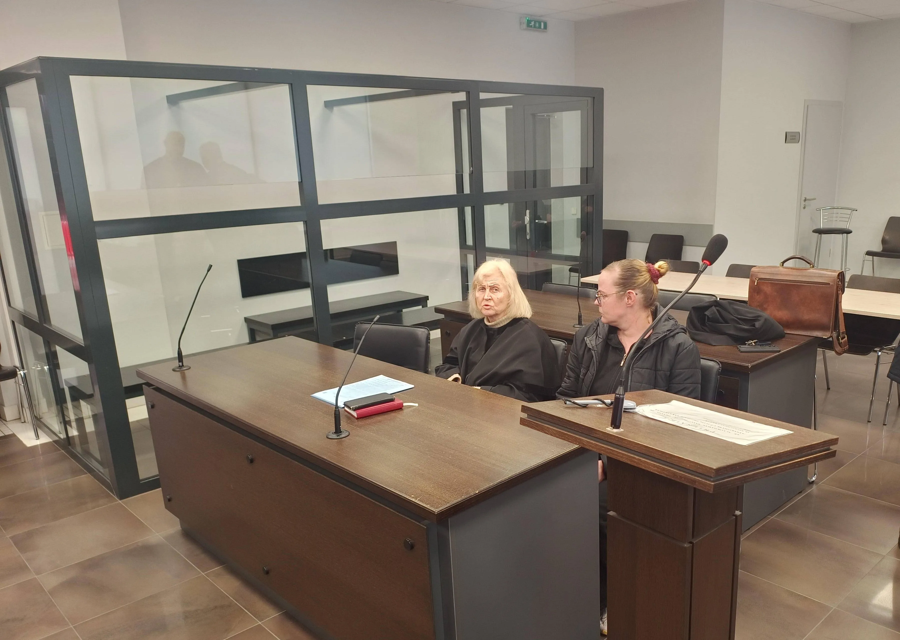 S. Brinkienė (dešinėje) ir jos gynėja / A. Znamerovskio nuotr.