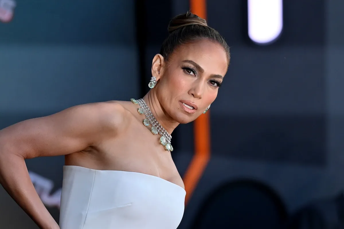 Jennifer Lopez vindt AI-reclames waarin haar gezicht met rimpels te zien is 'doodeng'