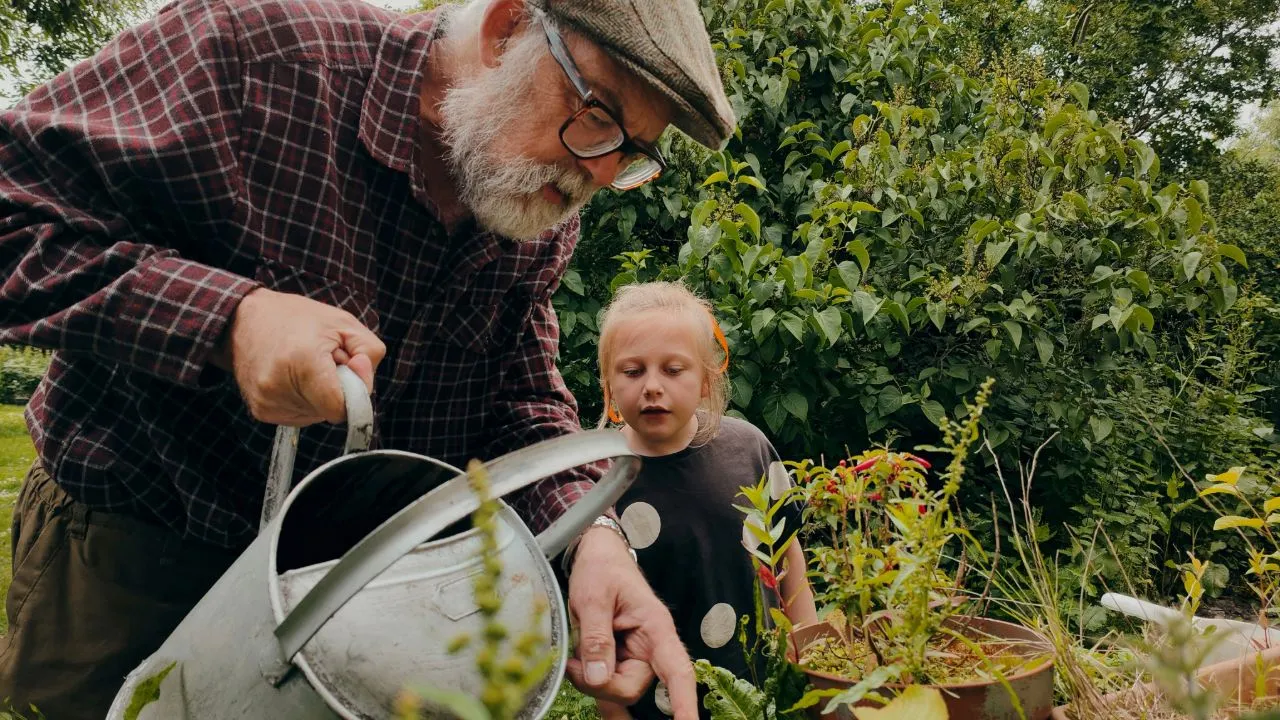 Baanbrekende studie bewijst: tuinieren houdt hersenen gezond