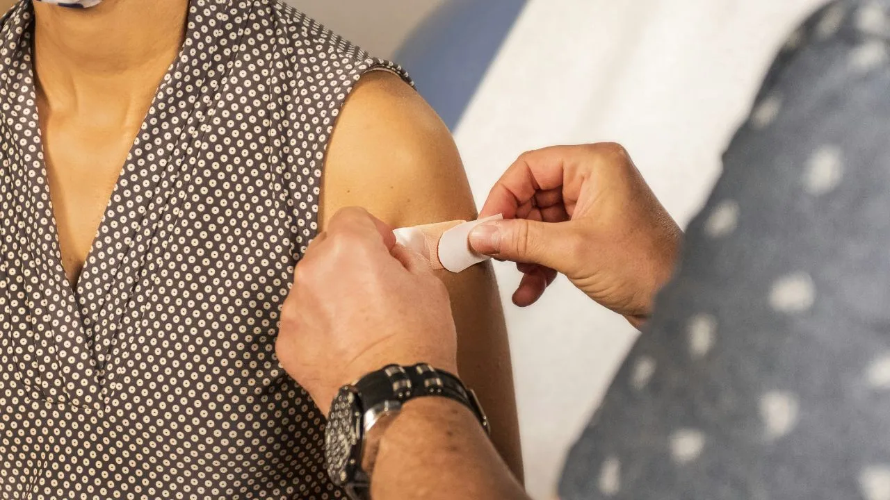Dit najaar nieuwe vaccinatieronde tegen corona voor risicogroepen