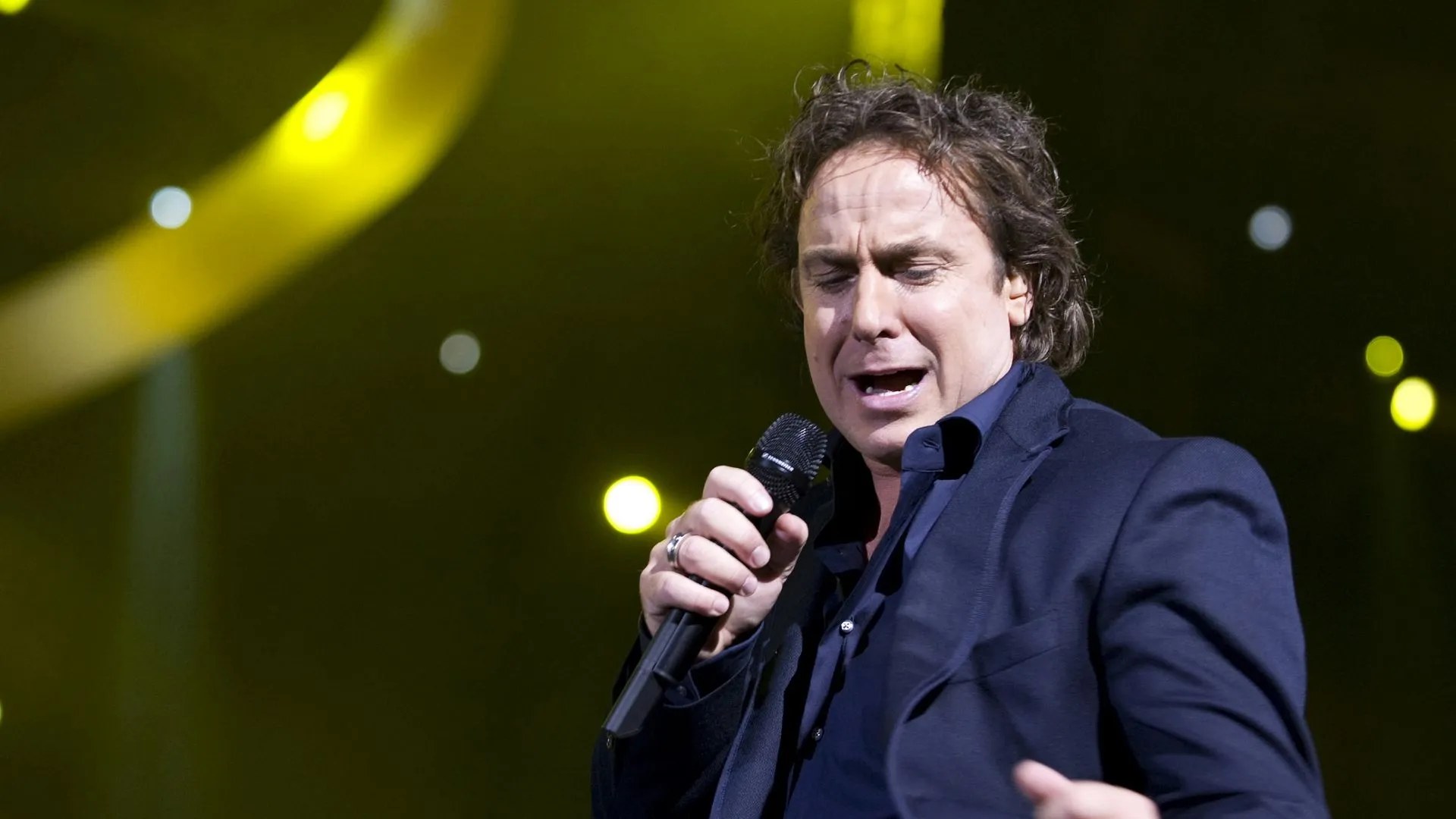 Zoveel verdient gecancelde Marco Borsato nog met zijn muziek op Spotify