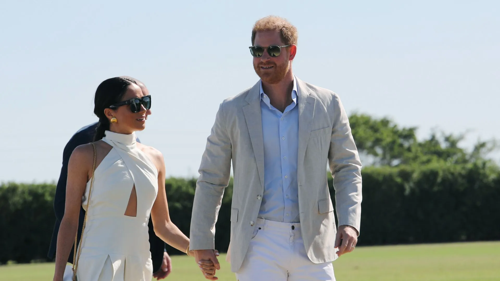 Prins Harry wil Meghan nooit meer meenemen naar Engeland: 'Maak me hier zorgen om'