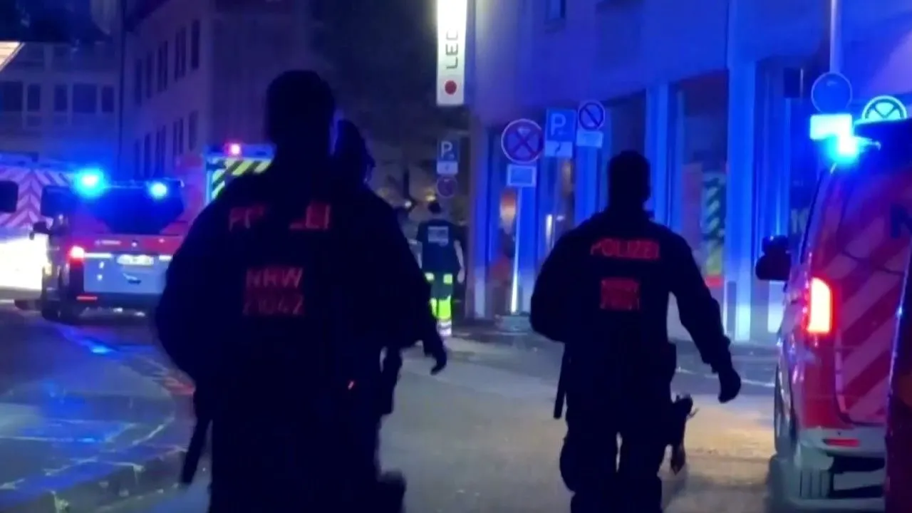 Drie doden en vijf zwaargewonden na mesaanval in Duitsland, dader spoorloos