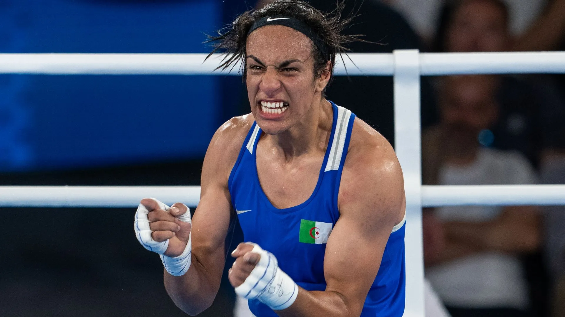 Bokser Imane Khelif doet aangifte tegen bekende mensen na transgender-rel op Olympische Spelen