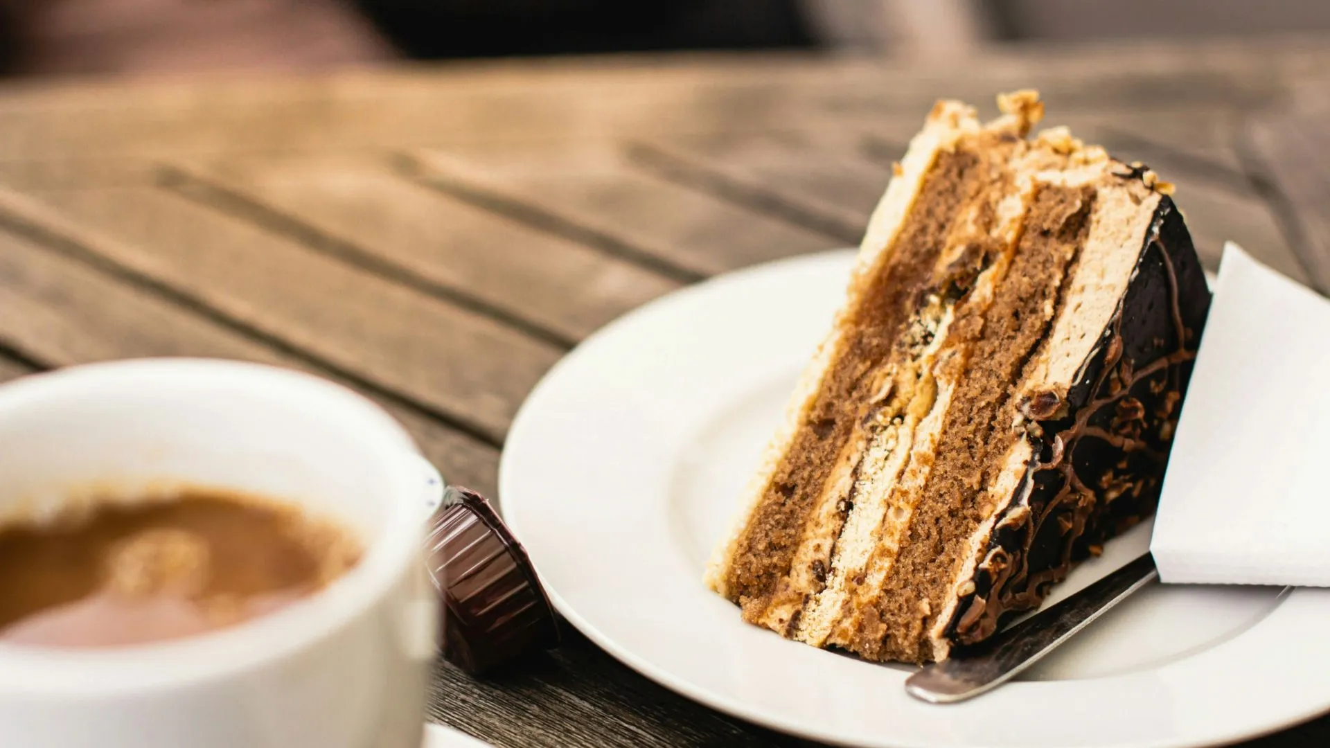 Kankerverwekkend: deze 7 populaire snacks zouden je alarmbellen moeten doen rinkelen
