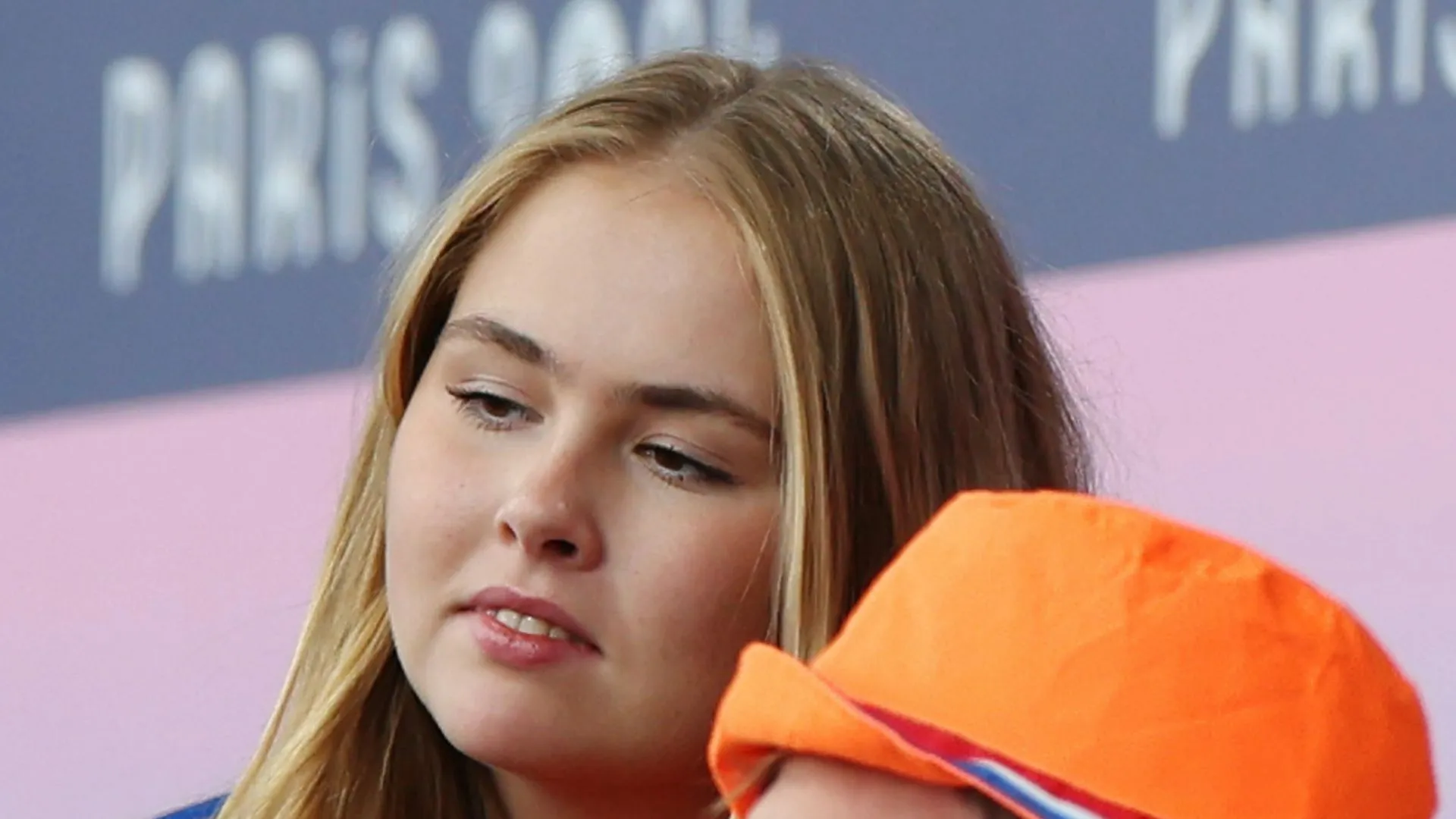 Opvallend: prinses Amalia superclose met Spaanse koning tijdens Olympische spelen
