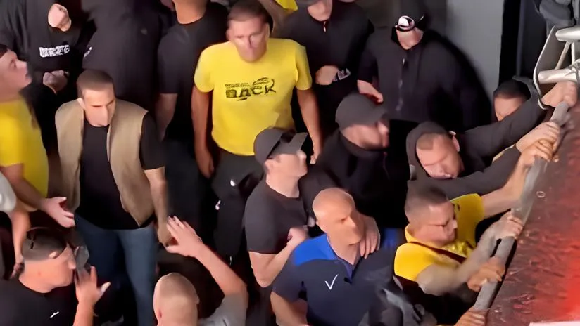Woedende NAC-fans vallen horecamedewerkers Feyenoord aan