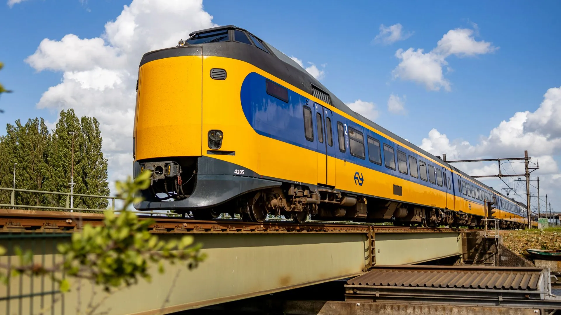 Goed nieuws voor reizigers: treinkaartjes stijgen tóch minder fors in prijs