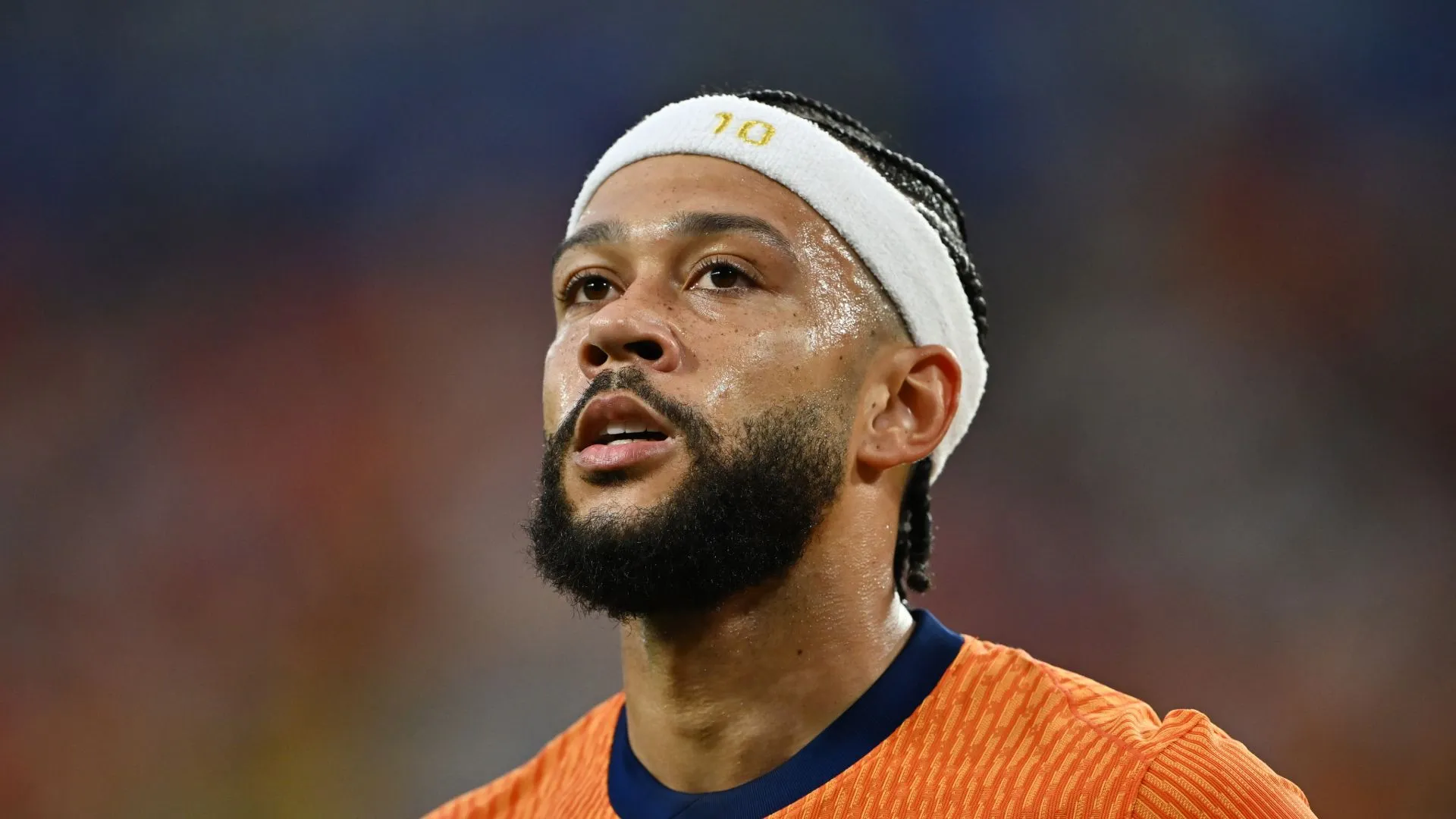 'Gokbedrijf met criminele connecties betaalt salaris Memphis Depay'