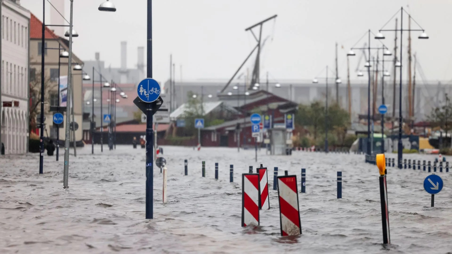 Gigantische weerchaos: 400 mm regen en tot 2 meter sneeuw op komst in Europa