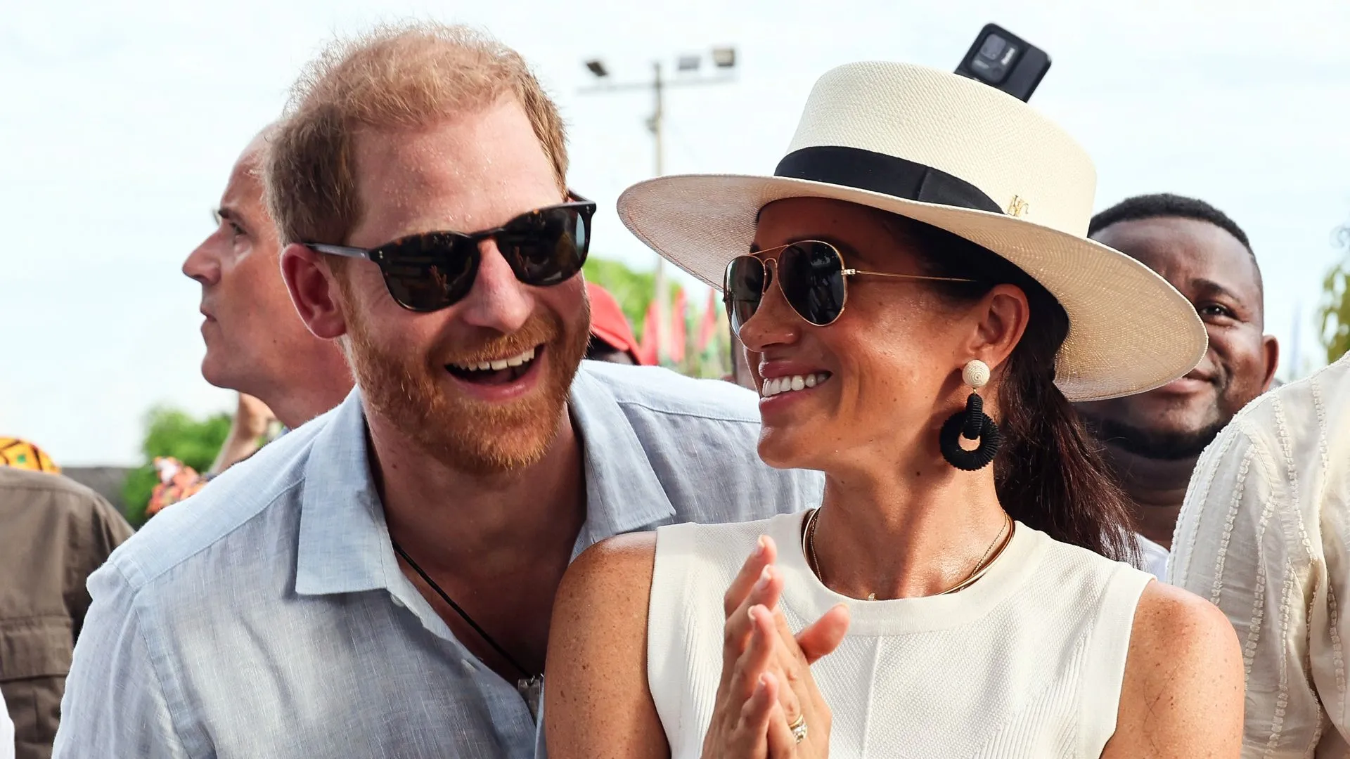 Insiders onthullen: 'Iedereen is doodsbang voor Meghan Markle'
