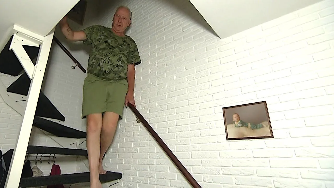 Man neemt in zijn onderbroek 700.000 ontvangst in Miljoenenjacht