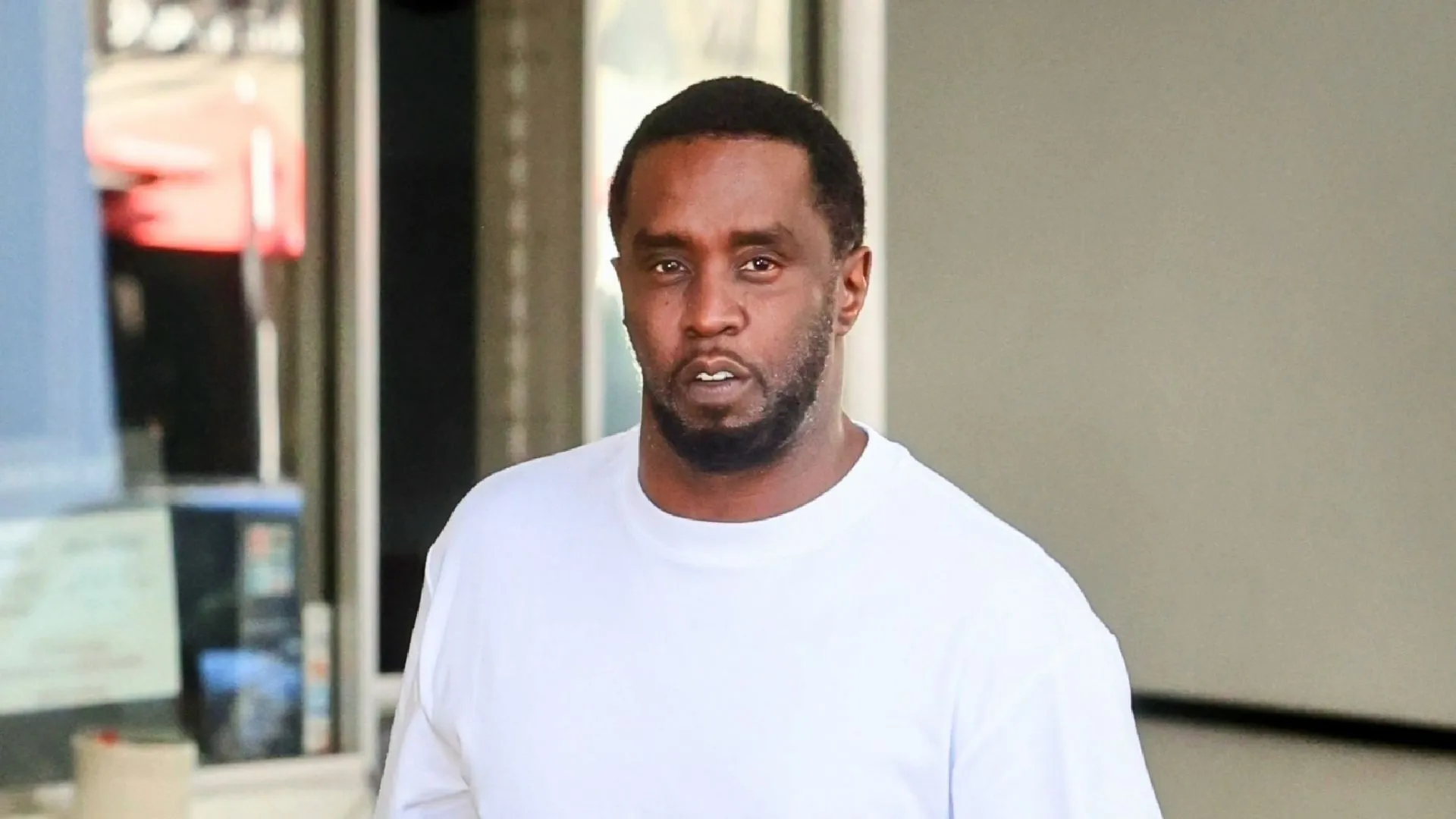 Diddy overspoeld met 120 nieuwe beschuldigingen van seksueel misbruik