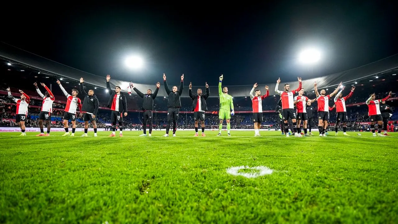 feyenoord rotterdam boos tim hofman