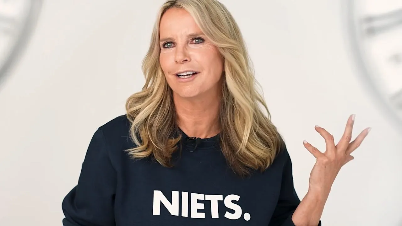Linda de Mol maakt bekend met wie ze een relatie heeft