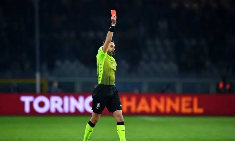 colombo arbitro rosso