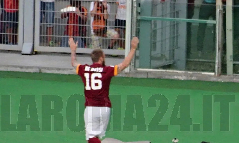 de rossi saluta presentazione roma fenerbahce 190814
