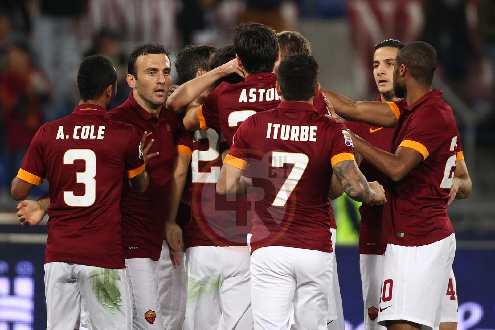 gruppo esultanza spalle roma cesena 291014 mancini