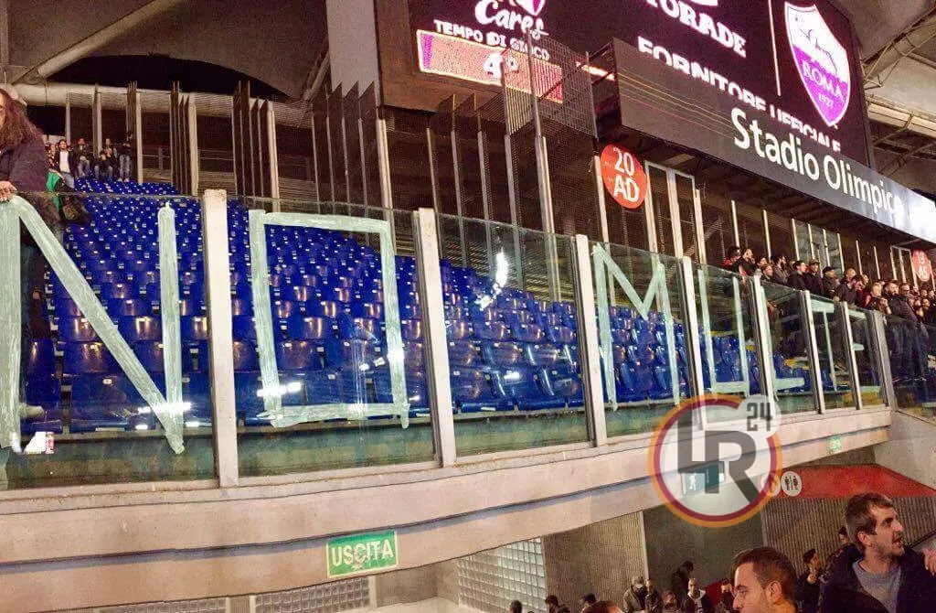roma crotone protesta curva sud