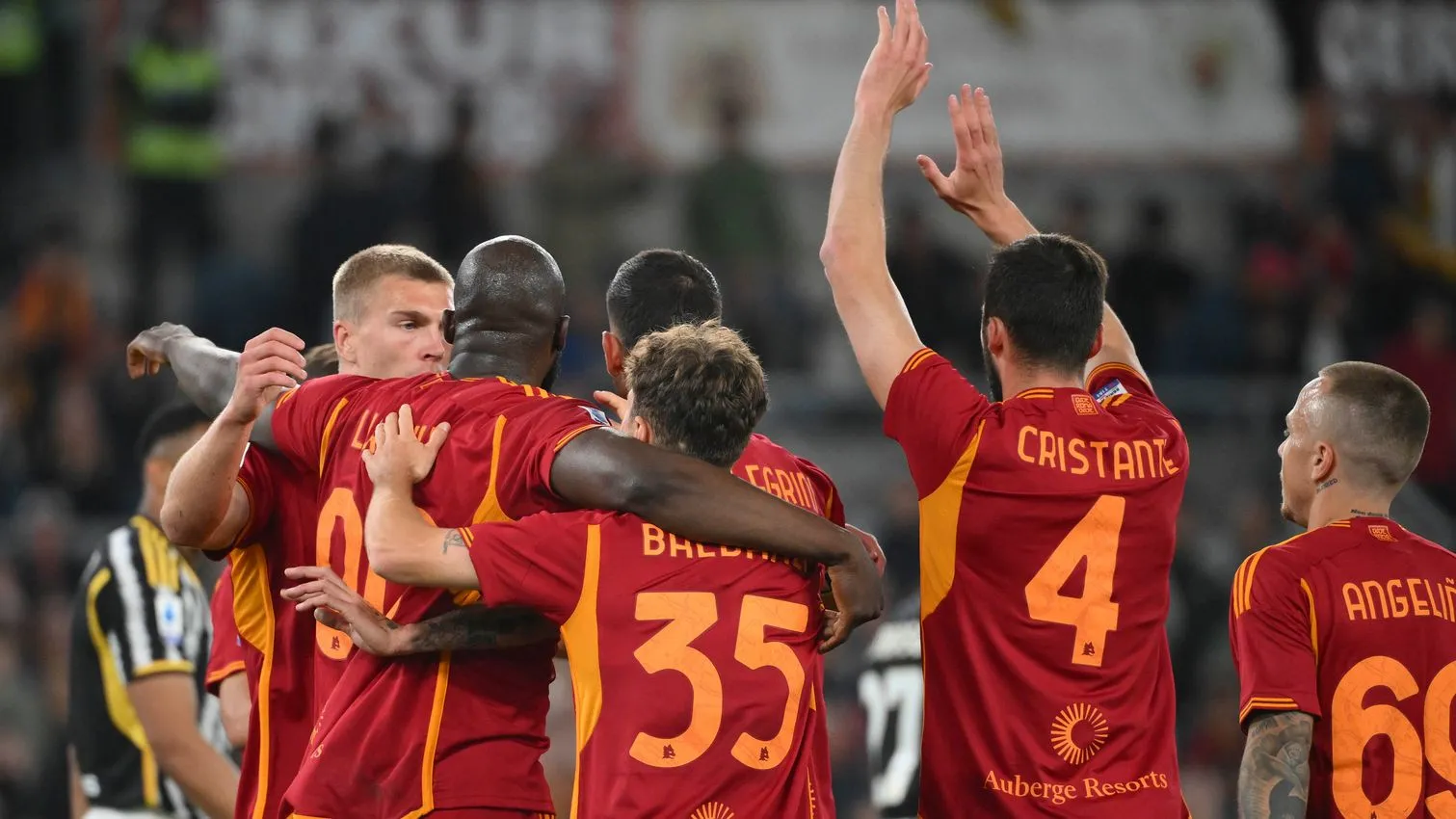 roma juventus esultanza squadra 1