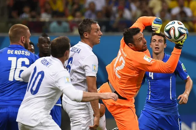 sirigu uscita italia inghilterra