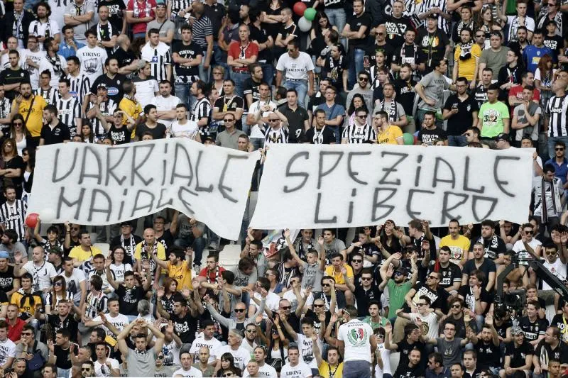 striscione speziale libero juventus