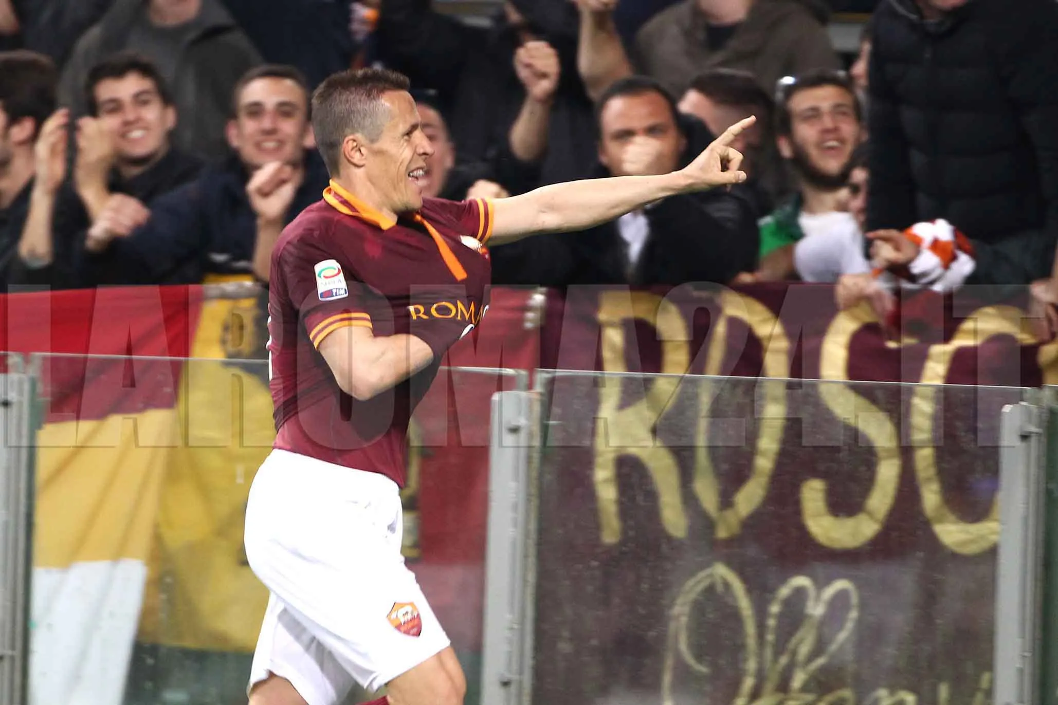 taddei esultanza parma 020414 mancini ottima