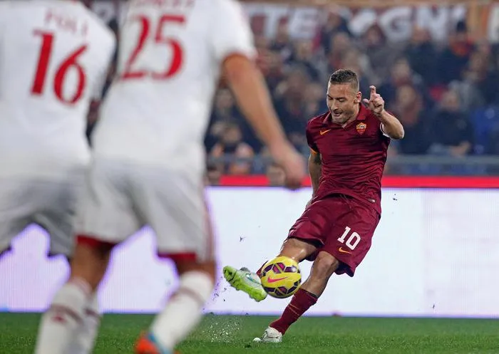 totti punzione roma milan