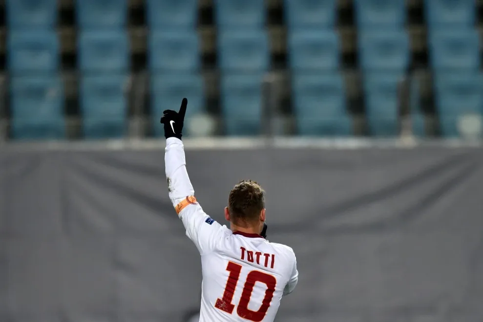 totti spalle numero 10