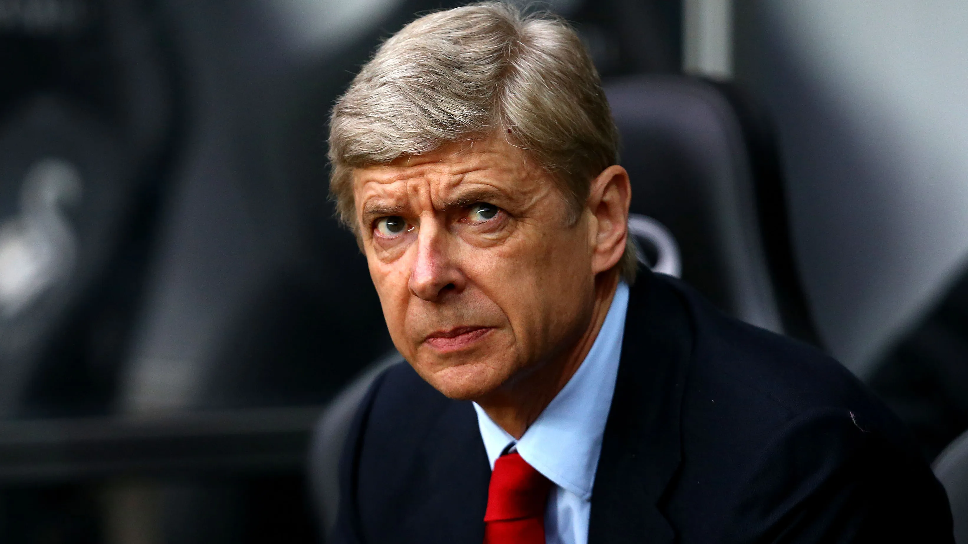wenger in panchina