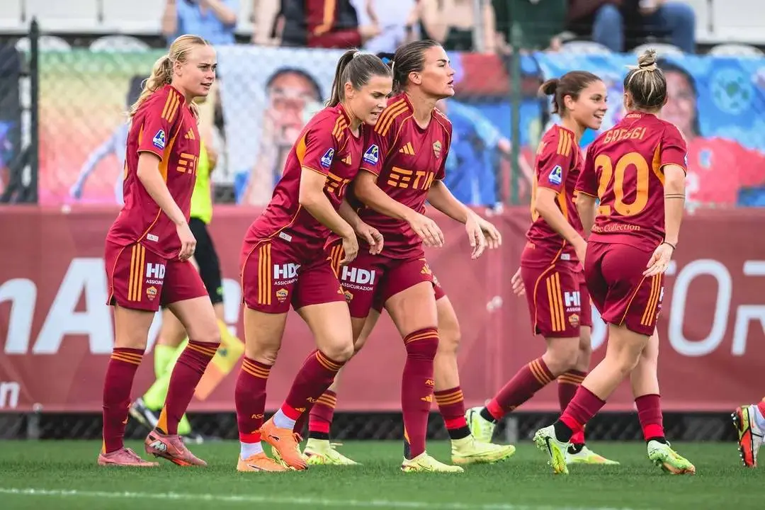 serie-a-femminile-roma-inter-squadra-esultanza-6a2aefcb165f5