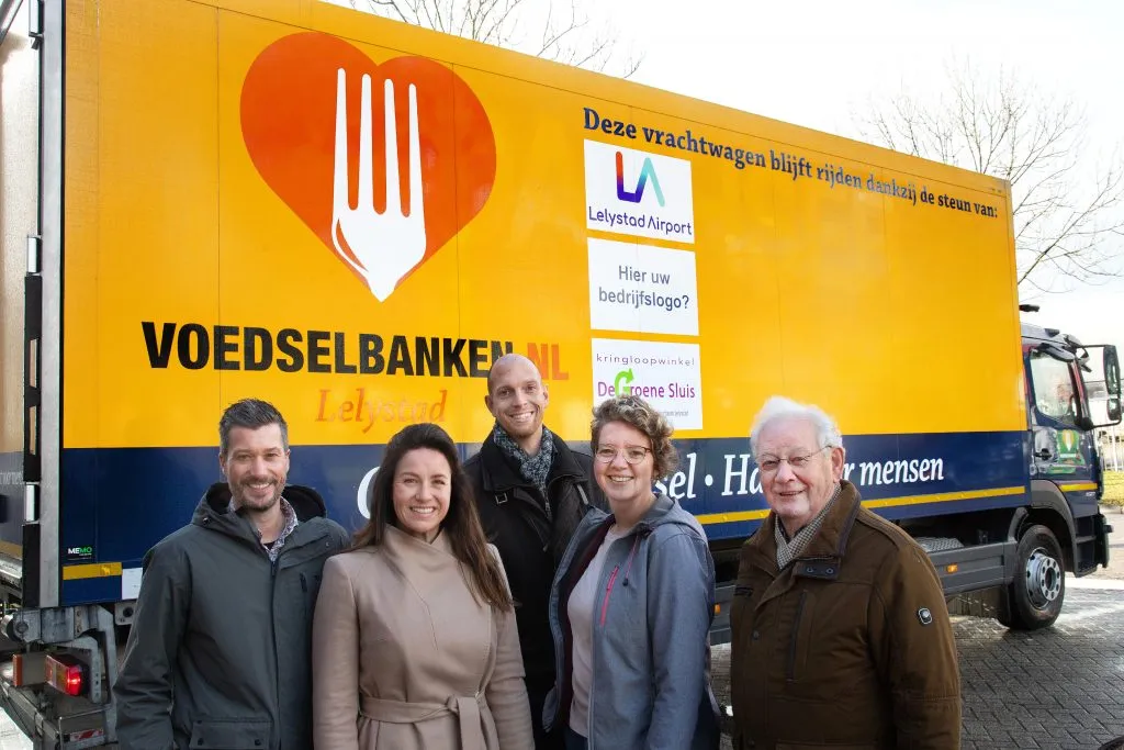 eerste sponsors koelauto voedselbank lelystad fotostudio wierd