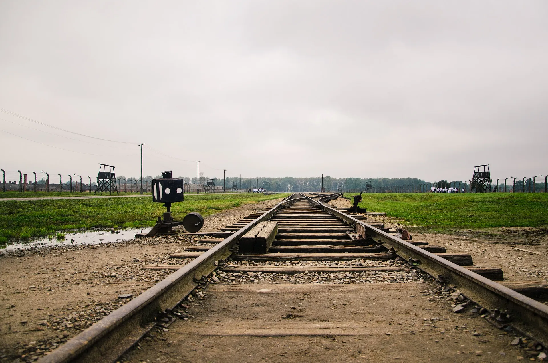 auschwitz 444430 1920
