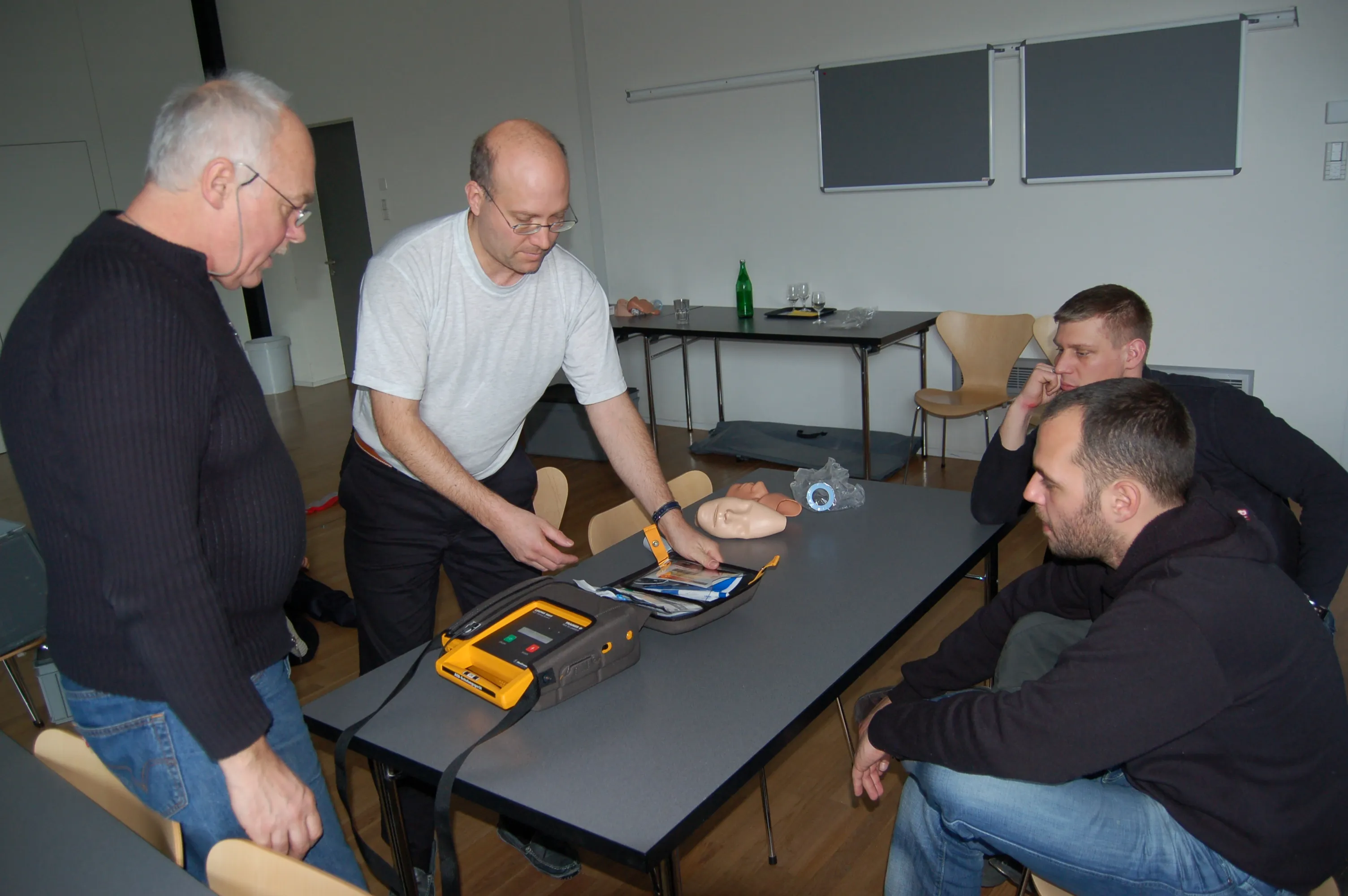defibrillator uebungsgeraet