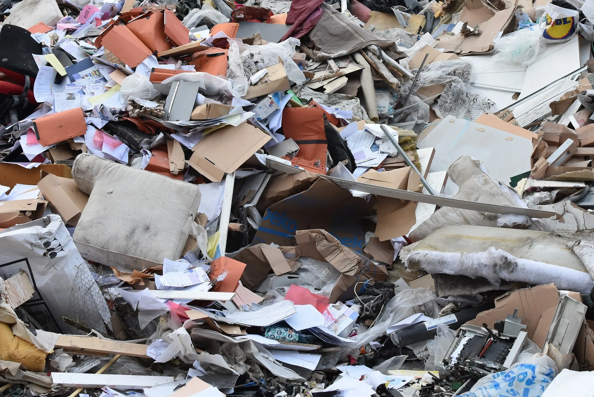 garbage 1741135 1920