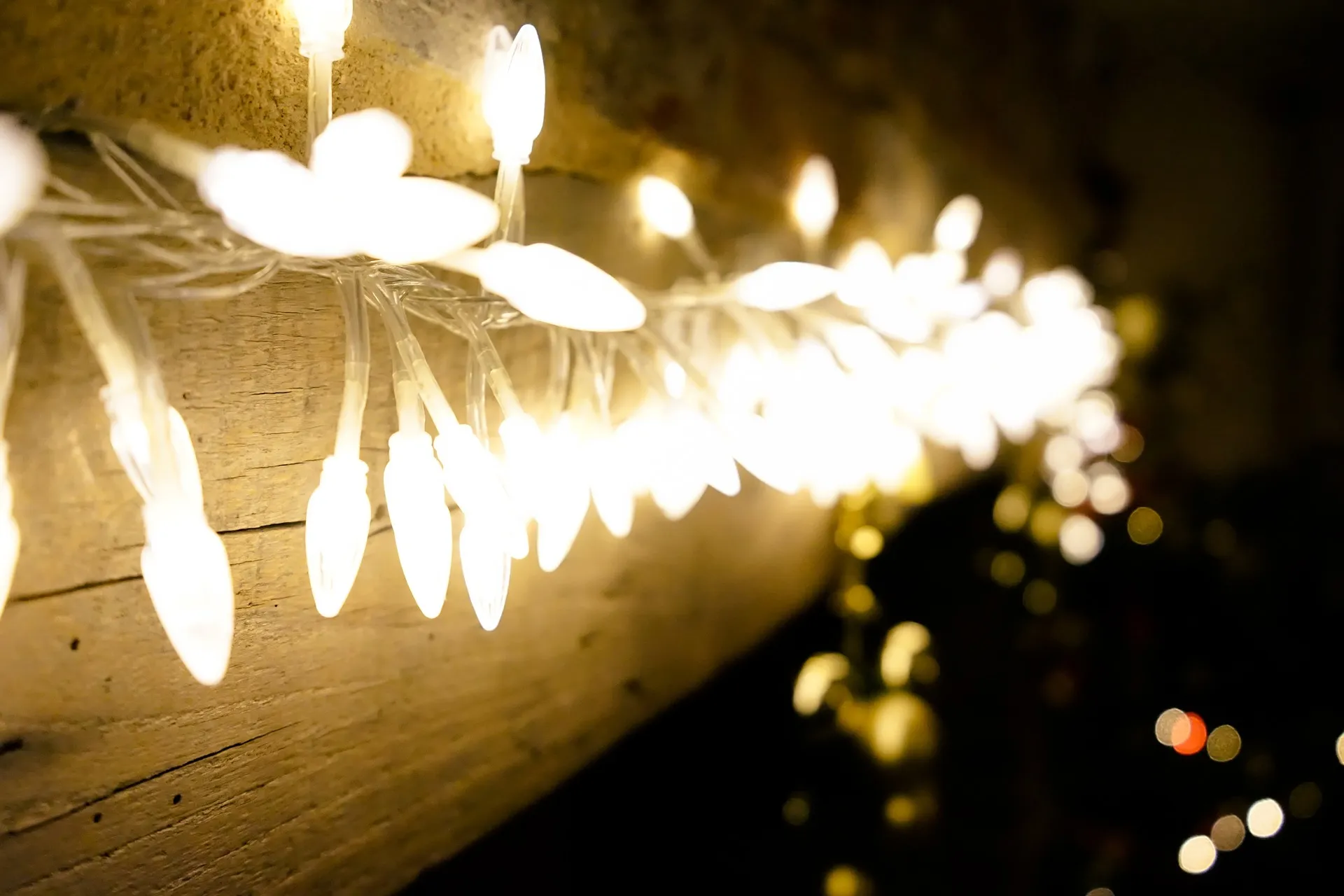 lights 1106371 1920