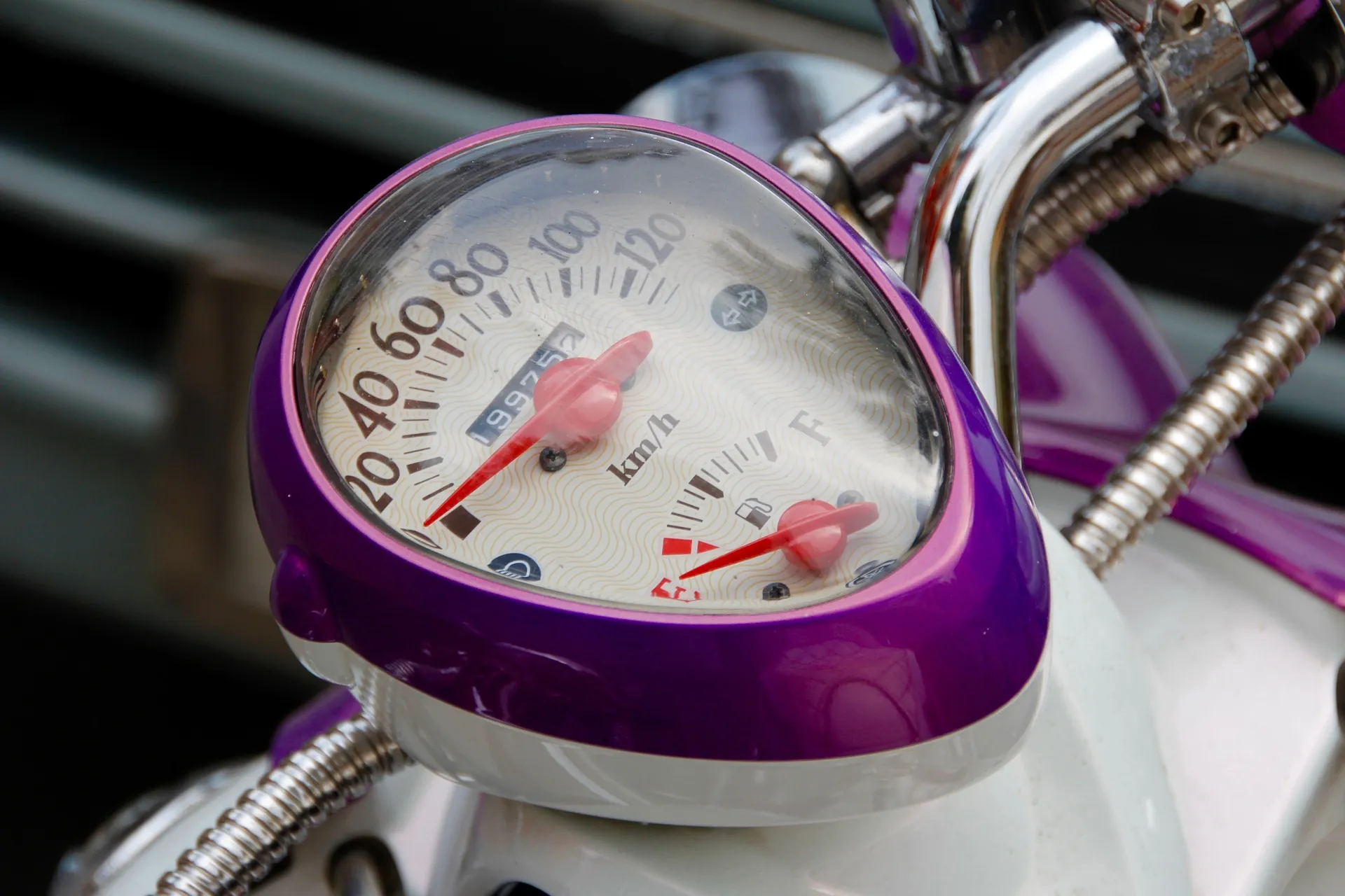 moped 1124618 1920