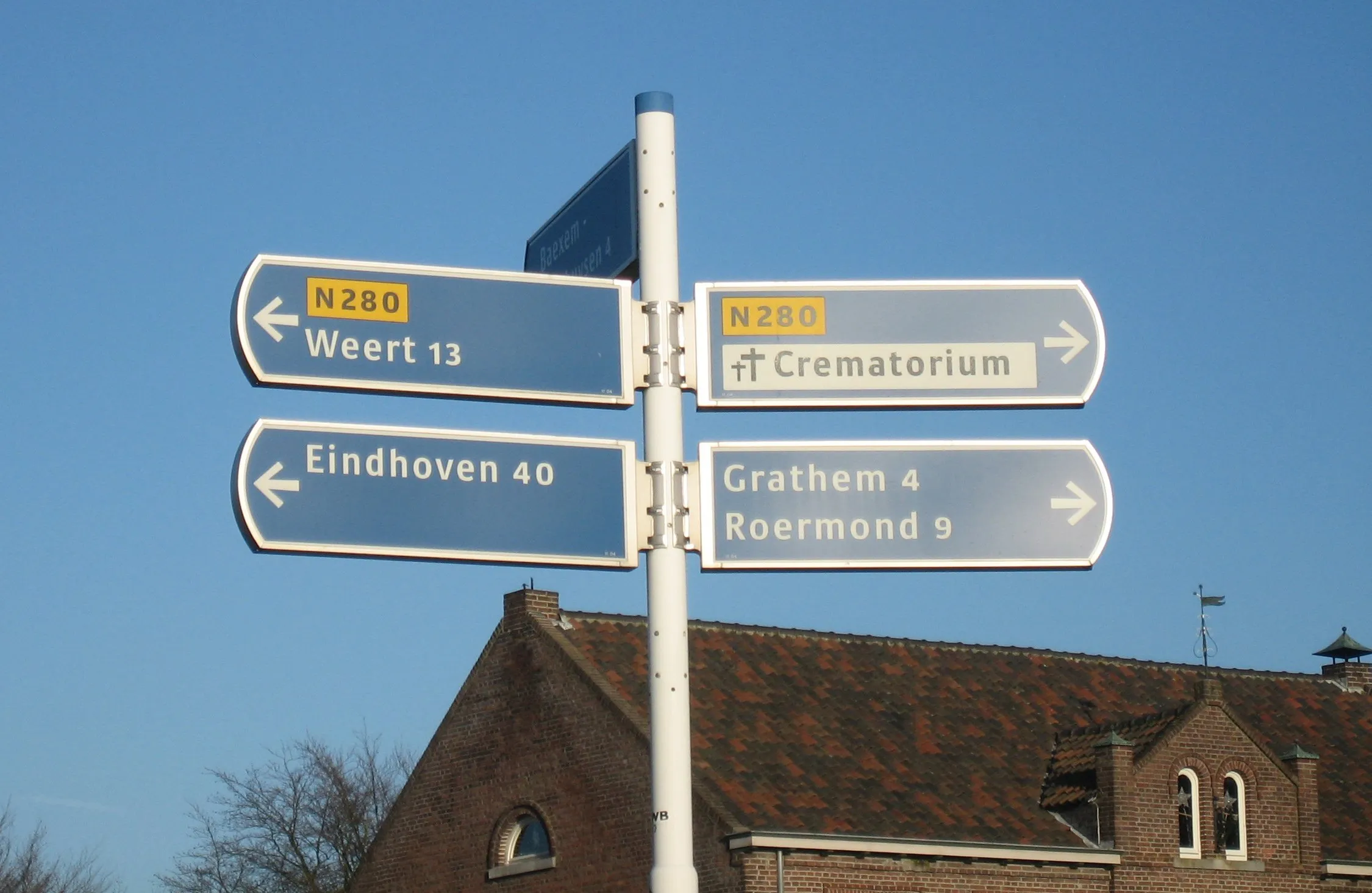 n280