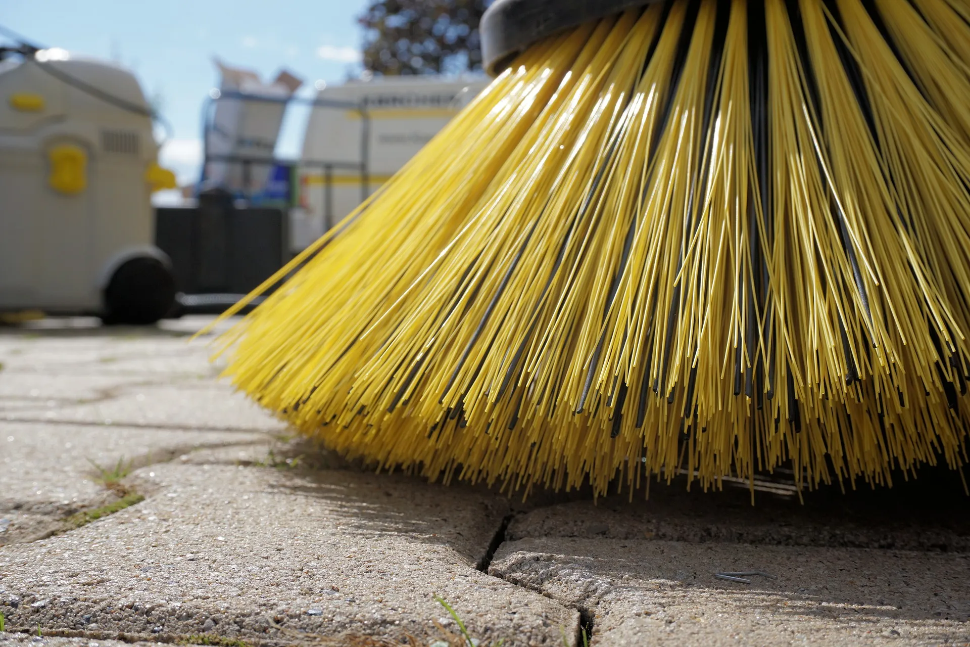 sweeper 1687444 1920