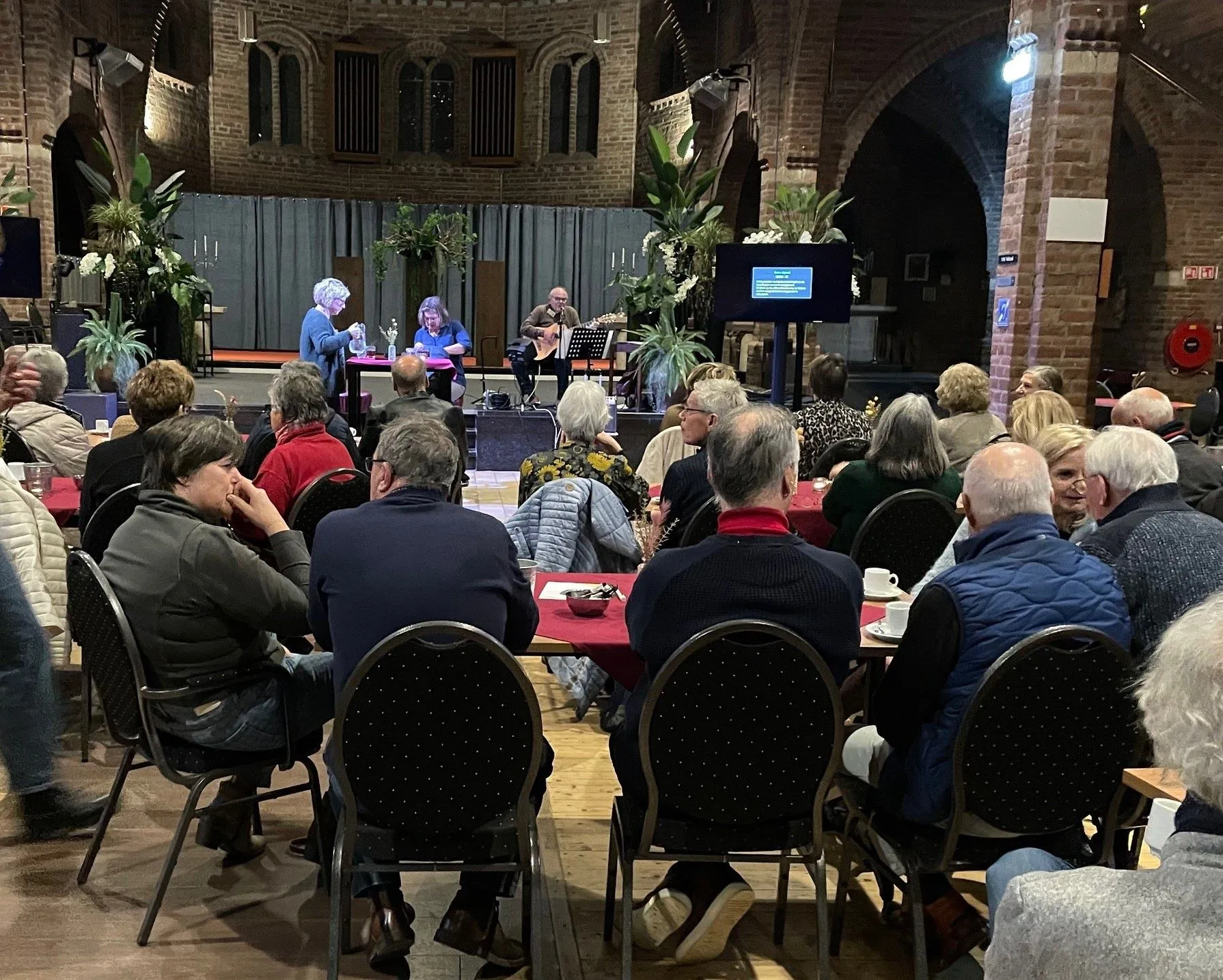 alzheimer cafe van 14 februari werd druk bezocht