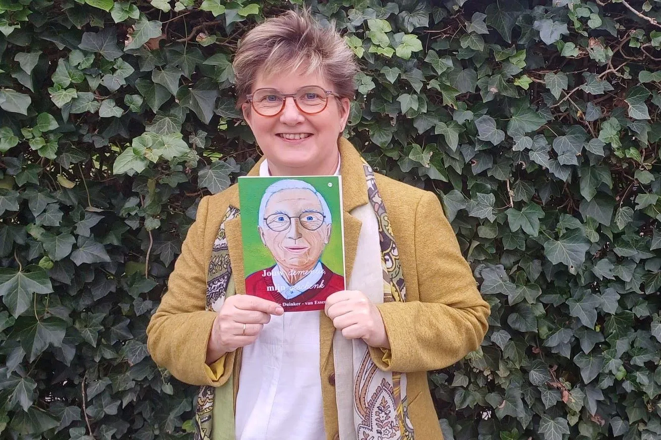 dementiefennie duinker met haar boek jouw dementie mijn geschenk
