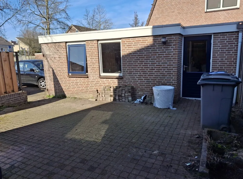 judith uit huissen heeft alleen maar tegels in haar tuin gemeente lingewaard