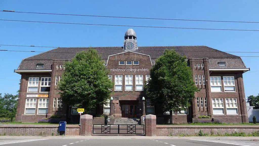 Montessori College.Wikipedia.org