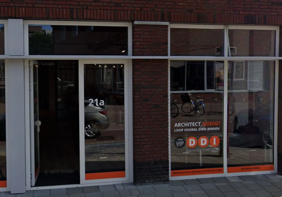 Architectenbureau DDI verwelkomt kinderen tijdens feestelijke Pietentocht in Kaatsheuvel